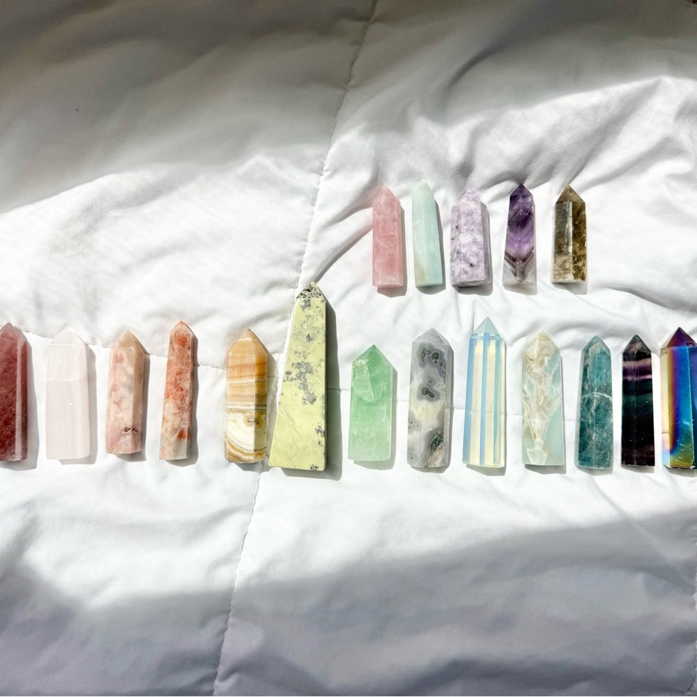 Elegant Multicolor Crystal Tower Set